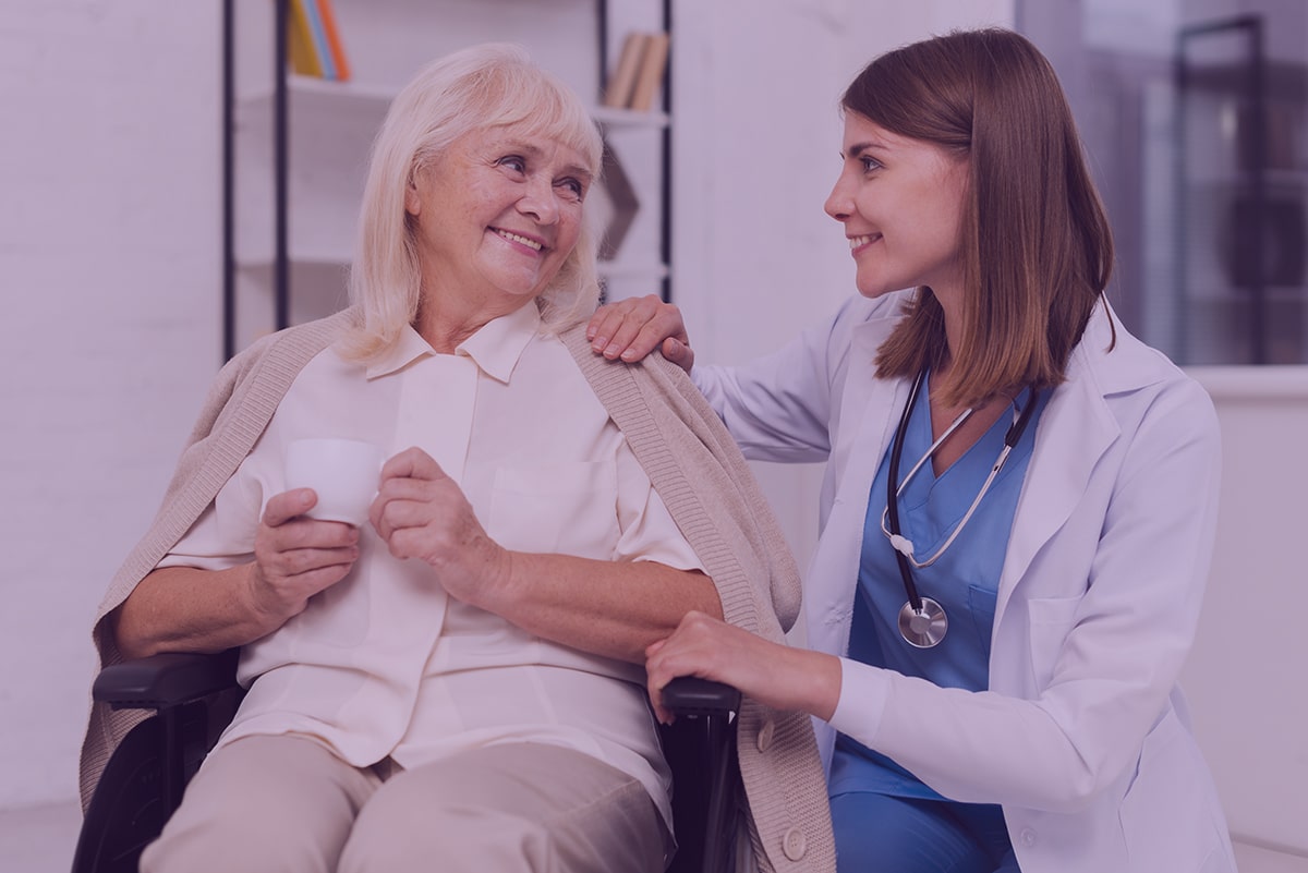 Entenda a diferença entre menopausa e climatério